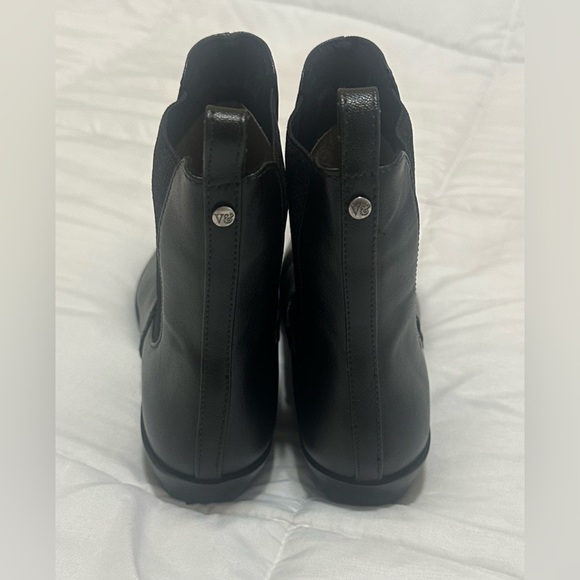 New Never Worn Voes&Company Harlow Chelsea Boots (vegan, black) size US 7/ EU 38 - Picture 3 of 7